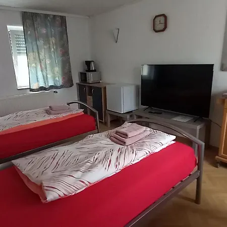 Gaestezimmer Schlossblick アパート アッシャースレーベン